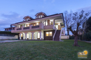 Villa for sale in Suances