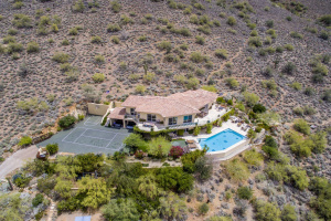 Entertainers dream home in Cave Creek