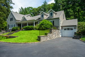 2 Frost Creek Drive, Locust Valley, Ny, 11560