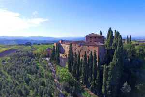 Stunning Castle in the heart of Tuscany