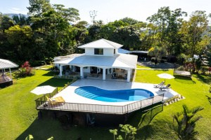 Wonderful Luxury Home With Pool In Ojochal