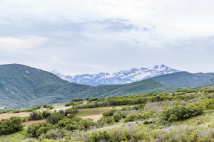 Exceptional Land Offering Unrivaled Views in Midway, Utah