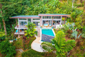 Selva Pacífica Luxury Home