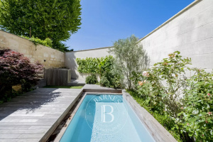 270 Sqm House For Sale   Bordeaux Fondaudege Area  5 Bedrooms   Swimming Pool...