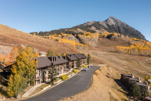 Immaculately Maintained Slope-Side Condo On Mt. Crested Butte