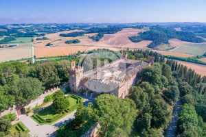 Exclusive property with 1400 castle, historic village, farm and agritourism