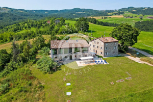 Wonderful New Built Property In Bologna Hills
