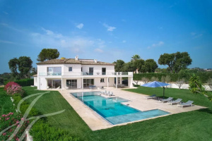 Antibes | Sole agent | Breathtaking view on the Baie des Anges