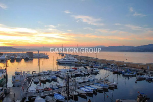St Tropez - Outstanding flat with sea view