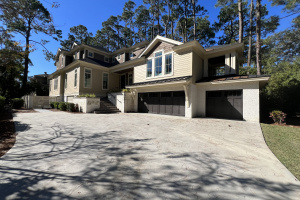 221 S Sea Pines Dr