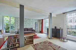 Paris 7th District –  A peaceful apartment in a prime location