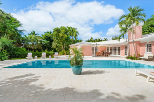 Renovated Lyford Cay Golf Course Home - MLS 56137