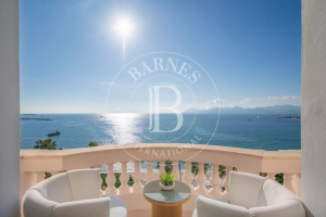 CANNES CROISETTE - SEA VIEW - LUXURIOUS - 3 bedrooms