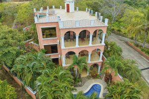 Mansion Del Mar 5-Bedroom Coastal Elegance Home With Casita Within Walking Di...