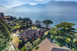 Elegant modern villa with lake view