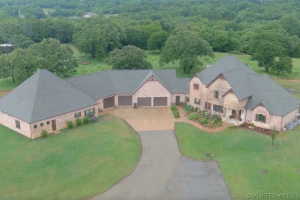 Beautiful Country Estate located on over 2 acres m/l.