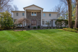 14 Stepping Stone Cres, Dix Hills, NY, 11746