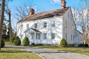 208 N Country Road, Miller Place, NY, 11764
