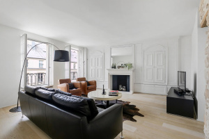 Paris 3rd District – A bright 3-bed apartment