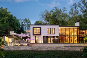 Kingsmill Modern in Williamsburg