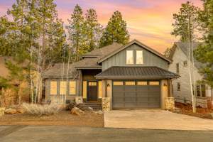 3515 W Strawberry Roan | Luxurious 4-Bedroom Home in Flagstaff Ranch
