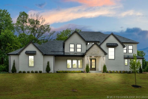 This	beautiful, new build transitional style home is very efficient living