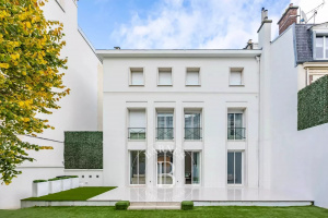 Exclusive - Neuilly - Mansion with garden - 5 bedrooms
