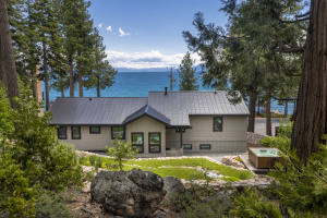 Stunning Split Lakefront Home w/ Panoramic Views, Buoys, Pier Allocation