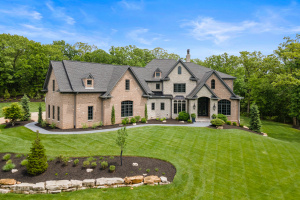 Luxury on 3 Acres with Pool, Pool House, Putting Green, Golf Simulator & More!