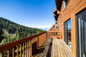 Unobstructed Mountain and Lake Views from the Deck