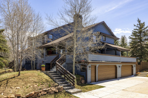 Renovated Townhome in Lower Pinebrook