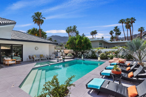 Private La Quinta oasis