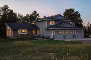 Stunning Remodeled 6-Bedroom Home on 5 Private Acres in Pine Cone Ranch