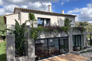 Grimaud – A renovated 4-bed villa